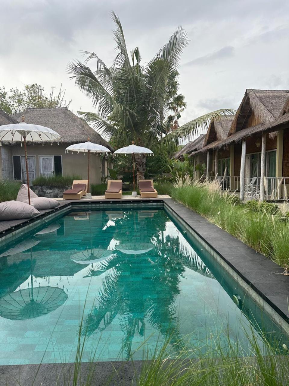 นูซา มาเจสตี์ Hotel Batununggul ภายนอก รูปภาพ