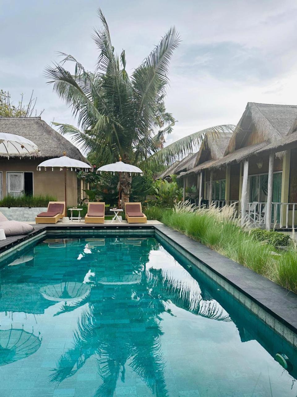 นูซา มาเจสตี์ Hotel Batununggul ภายนอก รูปภาพ