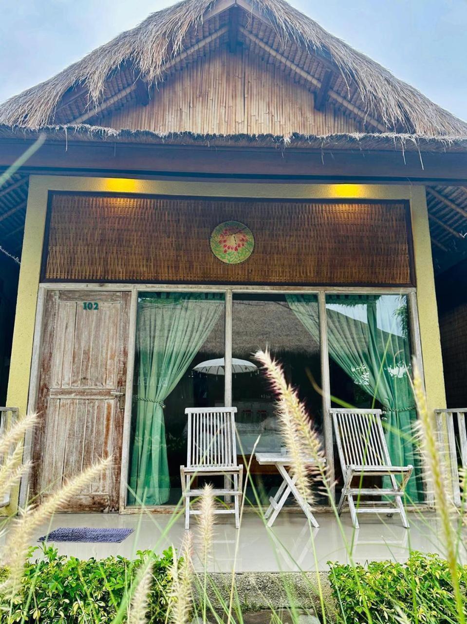 นูซา มาเจสตี์ Hotel Batununggul ภายนอก รูปภาพ